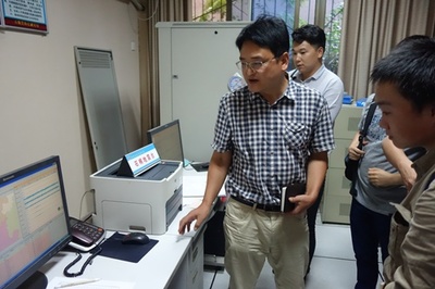 電子科大專(zhuān)家組赴石棉縣調(diào)研防震減災(zāi)工作，助力信息電子技術(shù)應(yīng)用